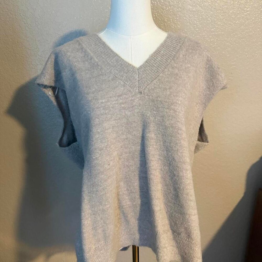 Unbranded Women's Grey and Tan Jumper